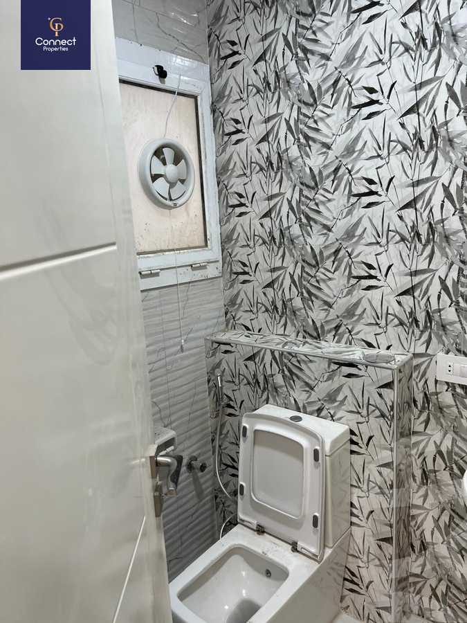 https://aqarmap.com.eg/en/listing/5684985-for-sale-cairo-new-cairo-compounds-hyde-park-centre-ville-hyde-park