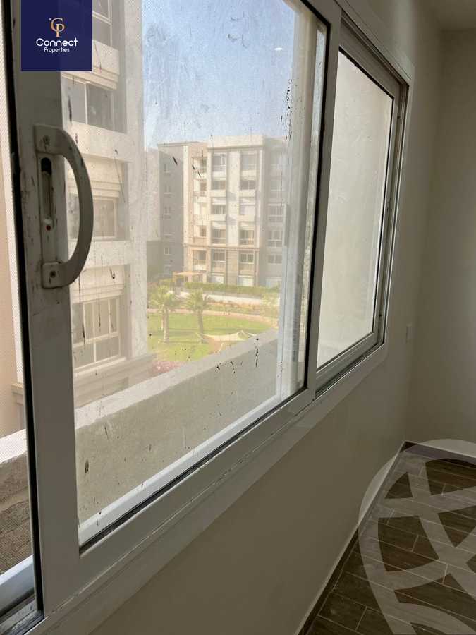 https://aqarmap.com.eg/en/listing/5684985-for-sale-cairo-new-cairo-compounds-hyde-park-centre-ville-hyde-park
