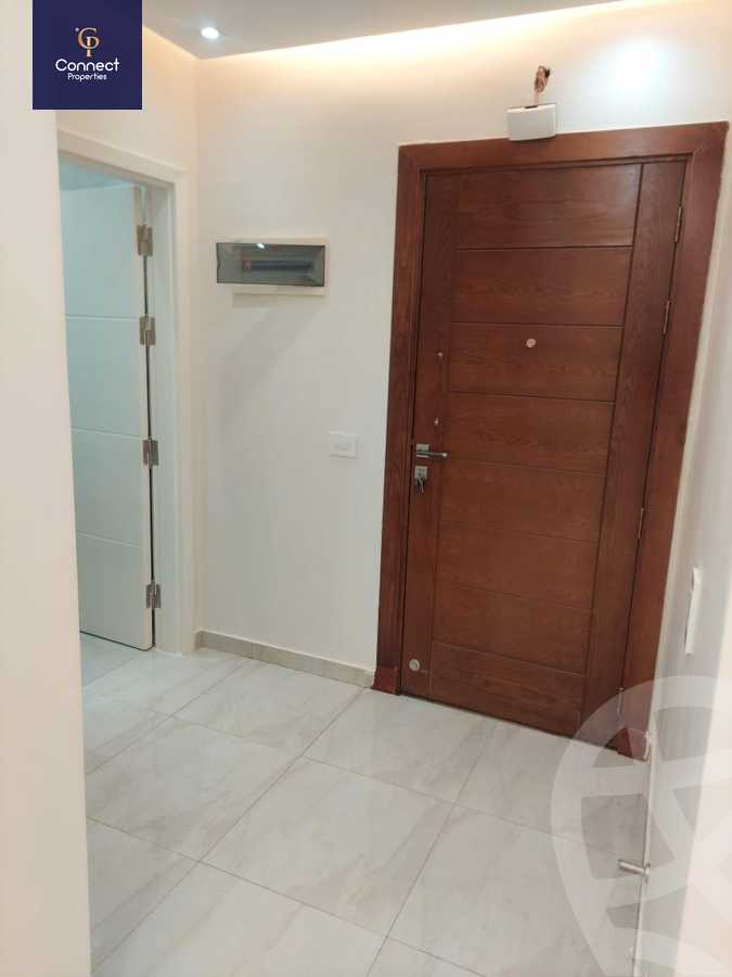 https://aqarmap.com.eg/en/listing/5684985-for-sale-cairo-new-cairo-compounds-hyde-park-centre-ville-hyde-park