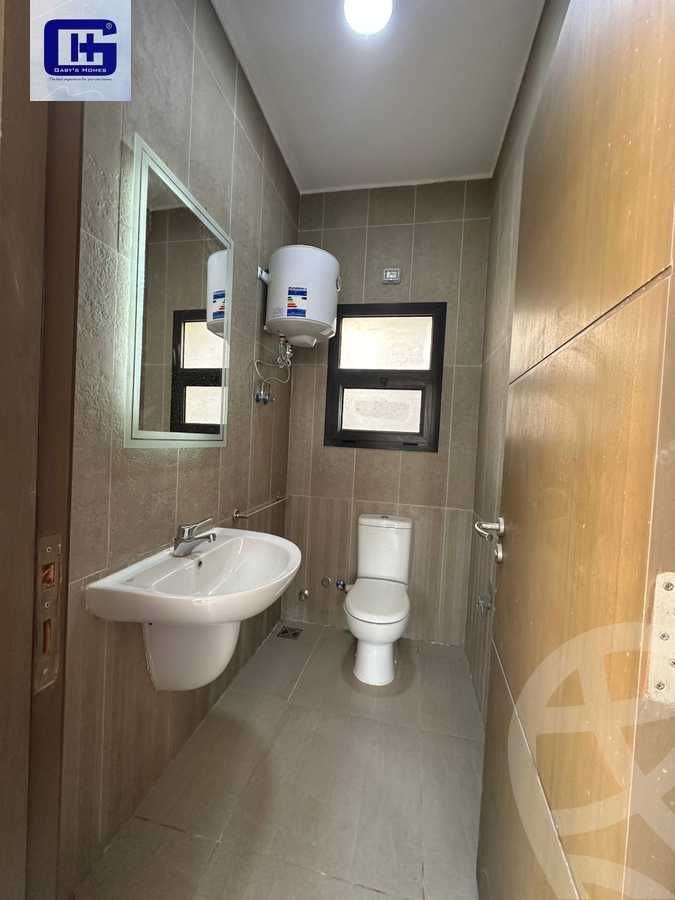 https://aqarmap.com.eg/en/listing/5406913-for-rent-cairo-new-cairo-compounds-fifth-square