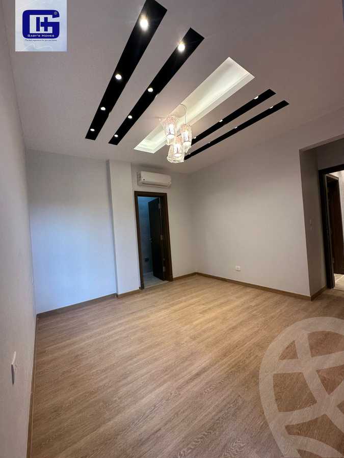 https://aqarmap.com.eg/en/listing/5406913-for-rent-cairo-new-cairo-compounds-fifth-square