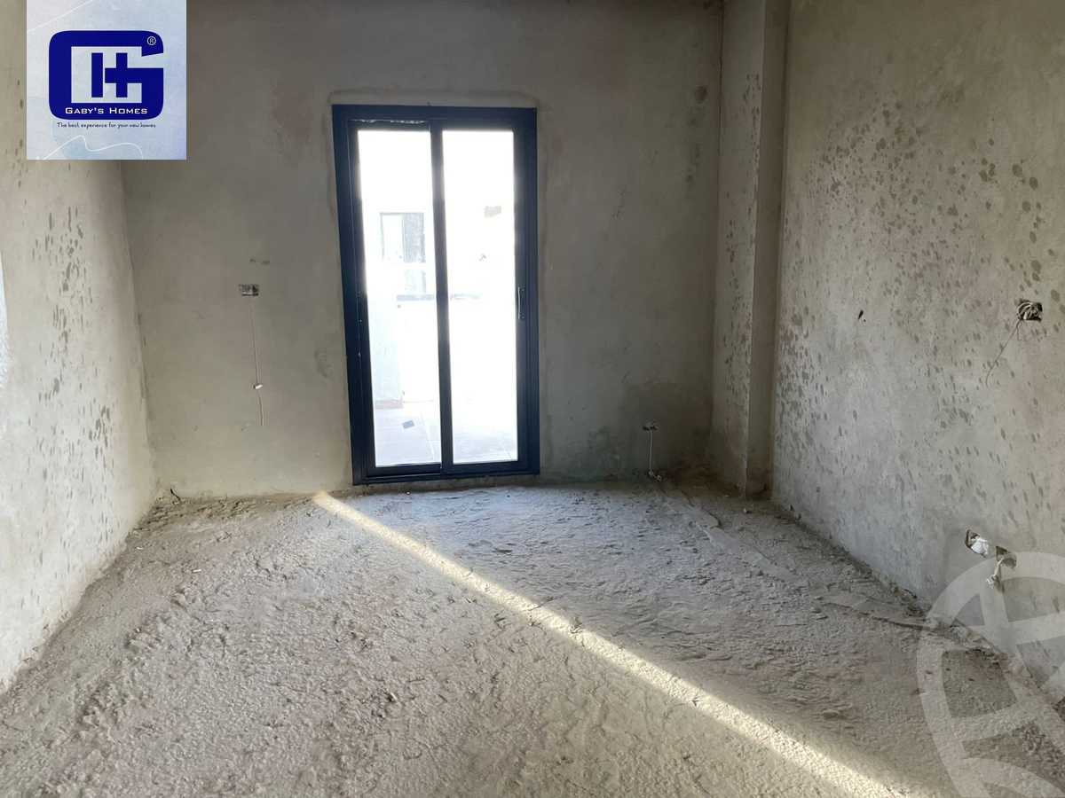 https://aqarmap.com.eg/en/listing/5710974-for-sale-cairo-new-cairo-compounds-villette-kmbwnd-sky-kwndwz-swdyk-villette