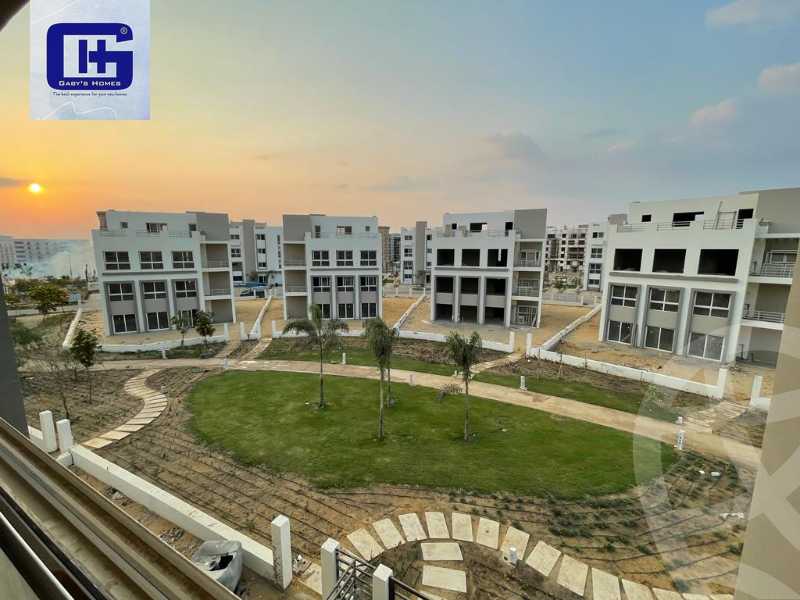 https://aqarmap.com.eg/ar/listing/5746854-for-sale-cairo-new-cairo-compounds-hyde-park-park-corner-hyde-park