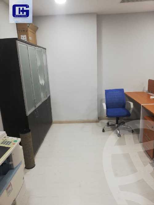 https://aqarmap.com.eg/ar/listing/5795031-for-sale-cairo-new-cairo-compounds-tryfywm-byzns-kwmblks-nm-llttwyr