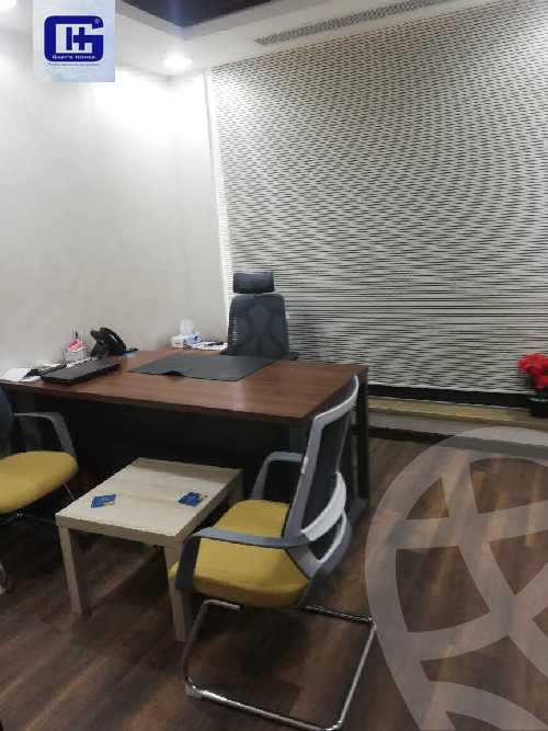 https://aqarmap.com.eg/ar/listing/5795031-for-sale-cairo-new-cairo-compounds-tryfywm-byzns-kwmblks-nm-llttwyr