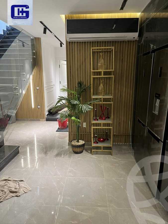 https://aqarmap.com.eg/en/listing/5830316-for-sale-cairo-new-cairo-compounds-mountain-view-hyde-park
