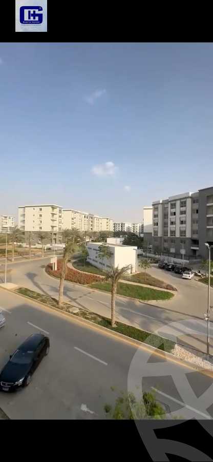 https://aqarmap.com.eg/en/listing/5833192-for-sale-cairo-new-cairo-compounds-hyde-park-park-corner-hyde-park