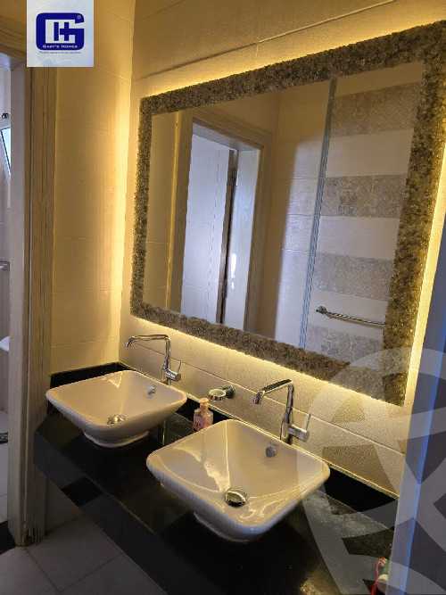 https://aqarmap.com.eg/en/listing/5906291-for-sale-cairo-new-cairo-compounds-hyde-park-centre-ville-hyde-park