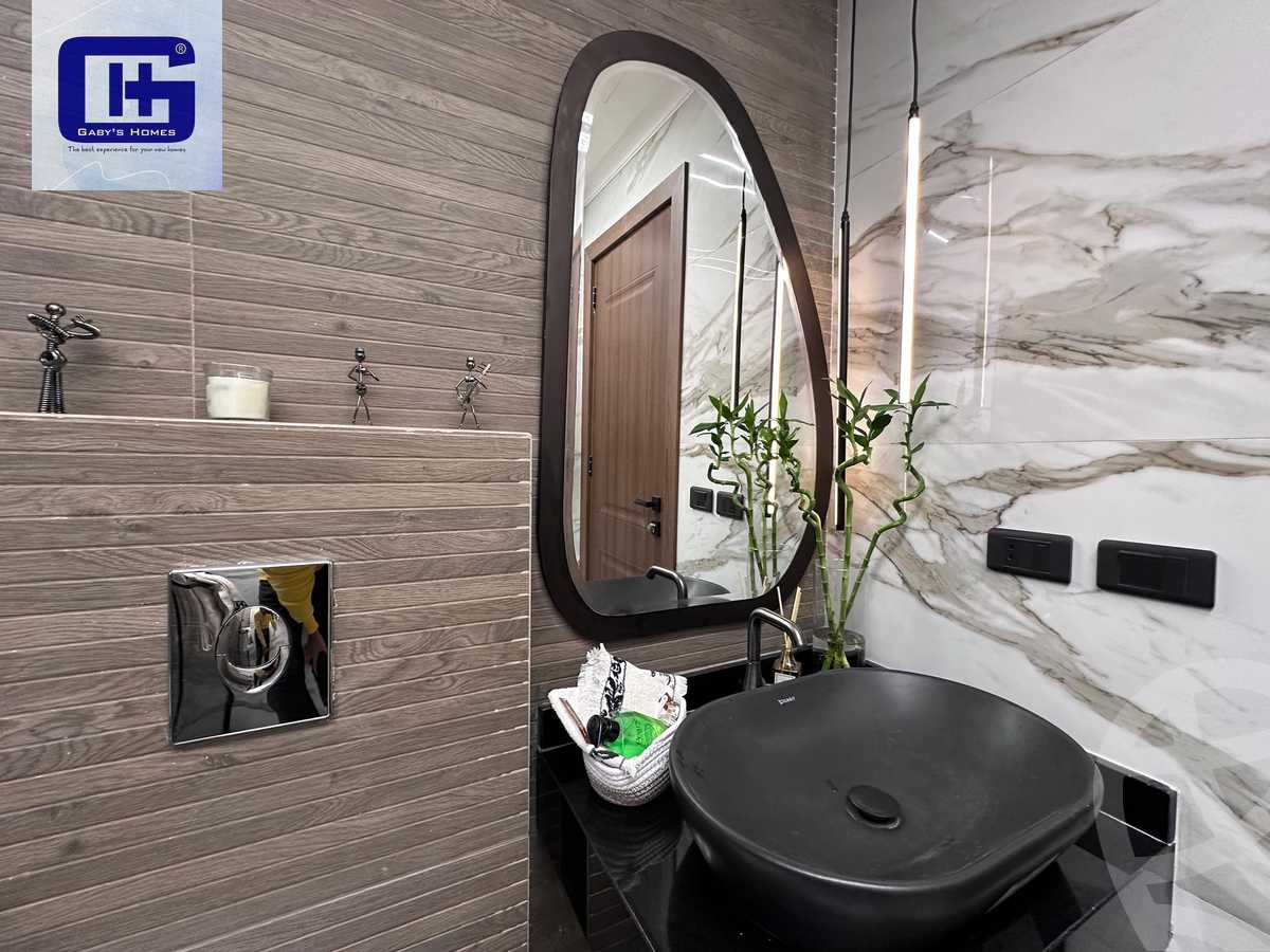 https://aqarmap.com.eg/en/listing/5997427-for-rent-cairo-new-cairo-compounds-lakeview-residence
