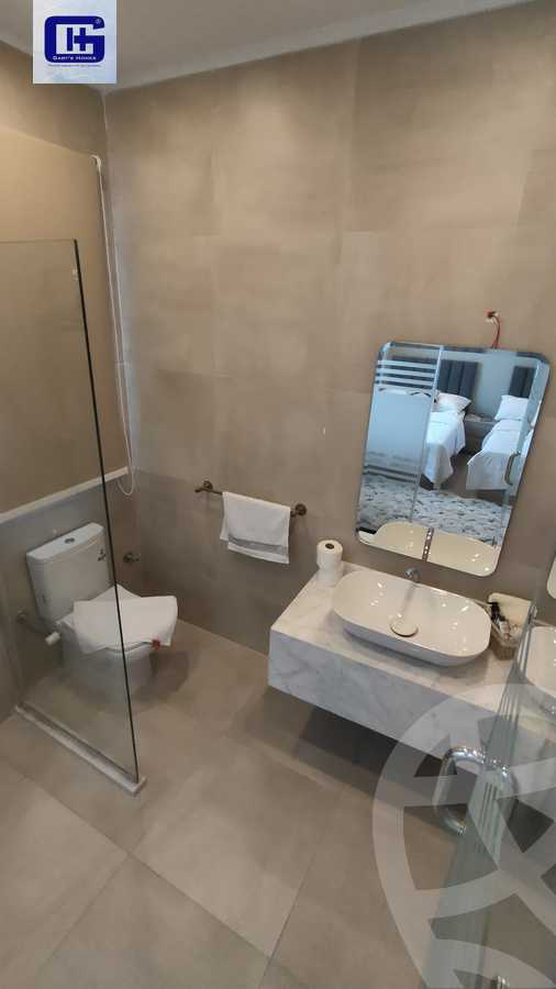 https://aqarmap.com.eg/en/listing/6006229-for-rent-cairo-new-cairo-compounds-lakeview-residence