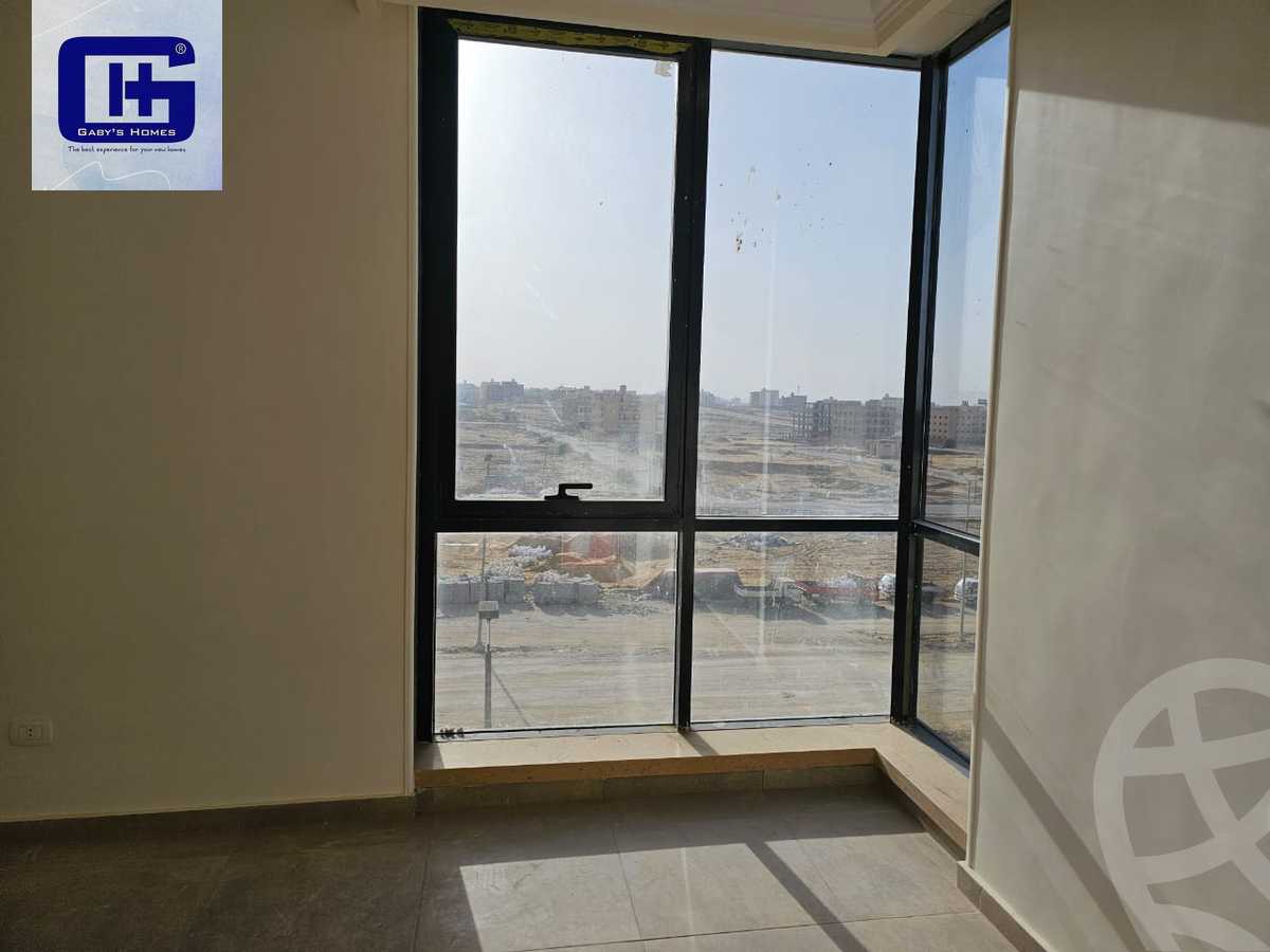 https://aqarmap.com.eg/en/listing/6012399-for-sale-cairo-new-cairo-compounds-el-patio-oro