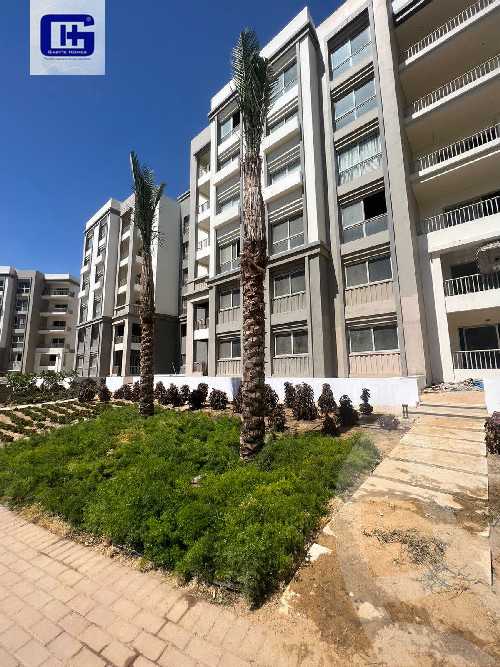 https://aqarmap.com.eg/en/listing/6035349-for-sale-cairo-new-cairo-compounds-garden-residence-hyde-park