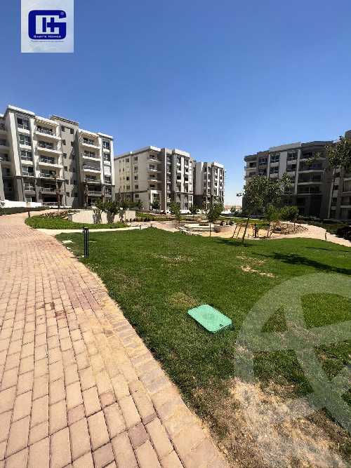 https://aqarmap.com.eg/en/listing/6035349-for-sale-cairo-new-cairo-compounds-garden-residence-hyde-park