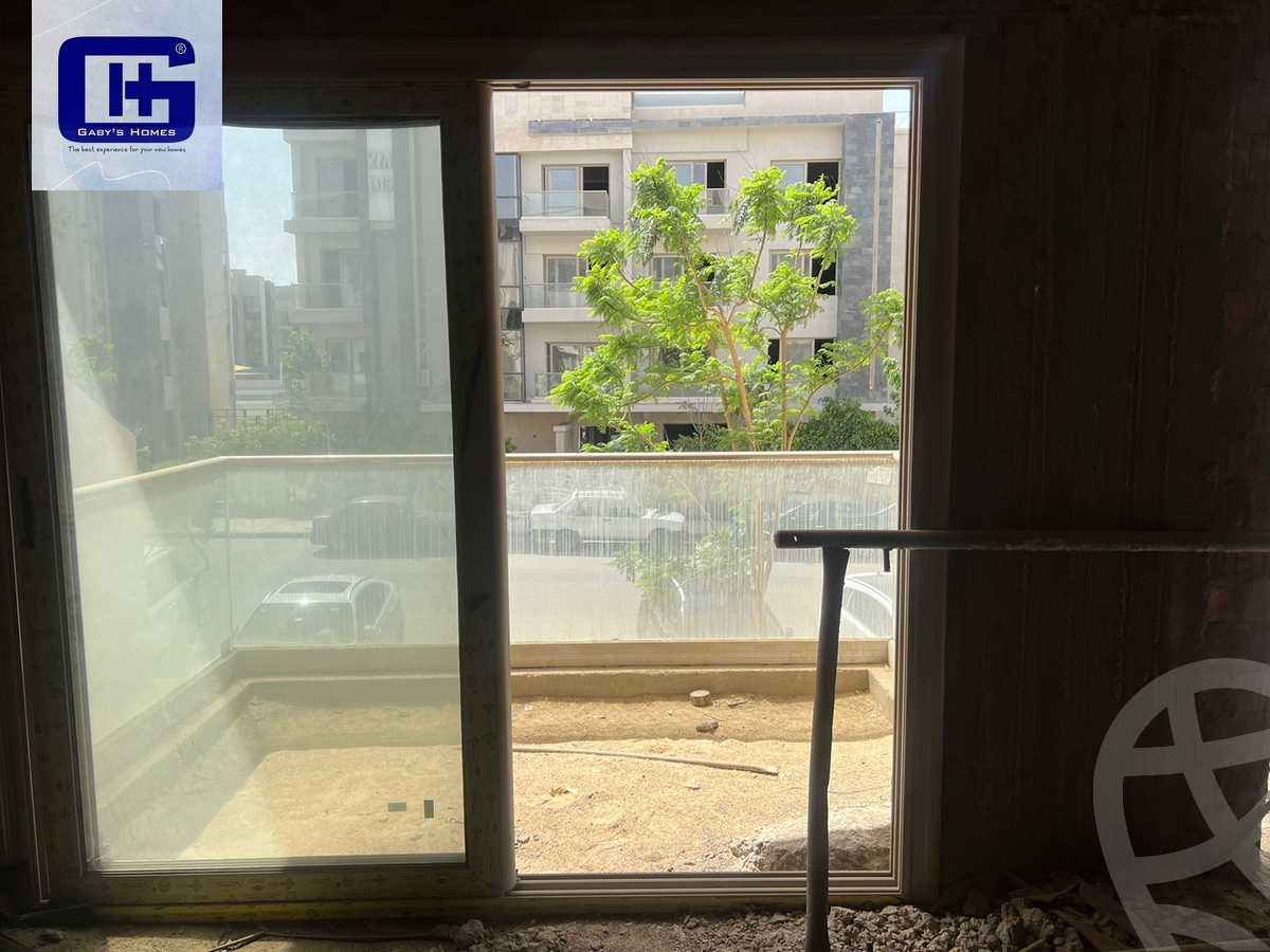 https://aqarmap.com.eg/ar/listing/6153166-for-sale-cairo-new-cairo-compounds-moon-valley