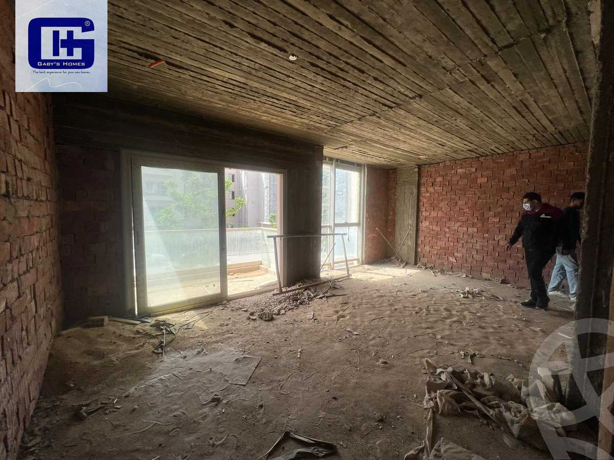 https://aqarmap.com.eg/ar/listing/6153166-for-sale-cairo-new-cairo-compounds-moon-valley