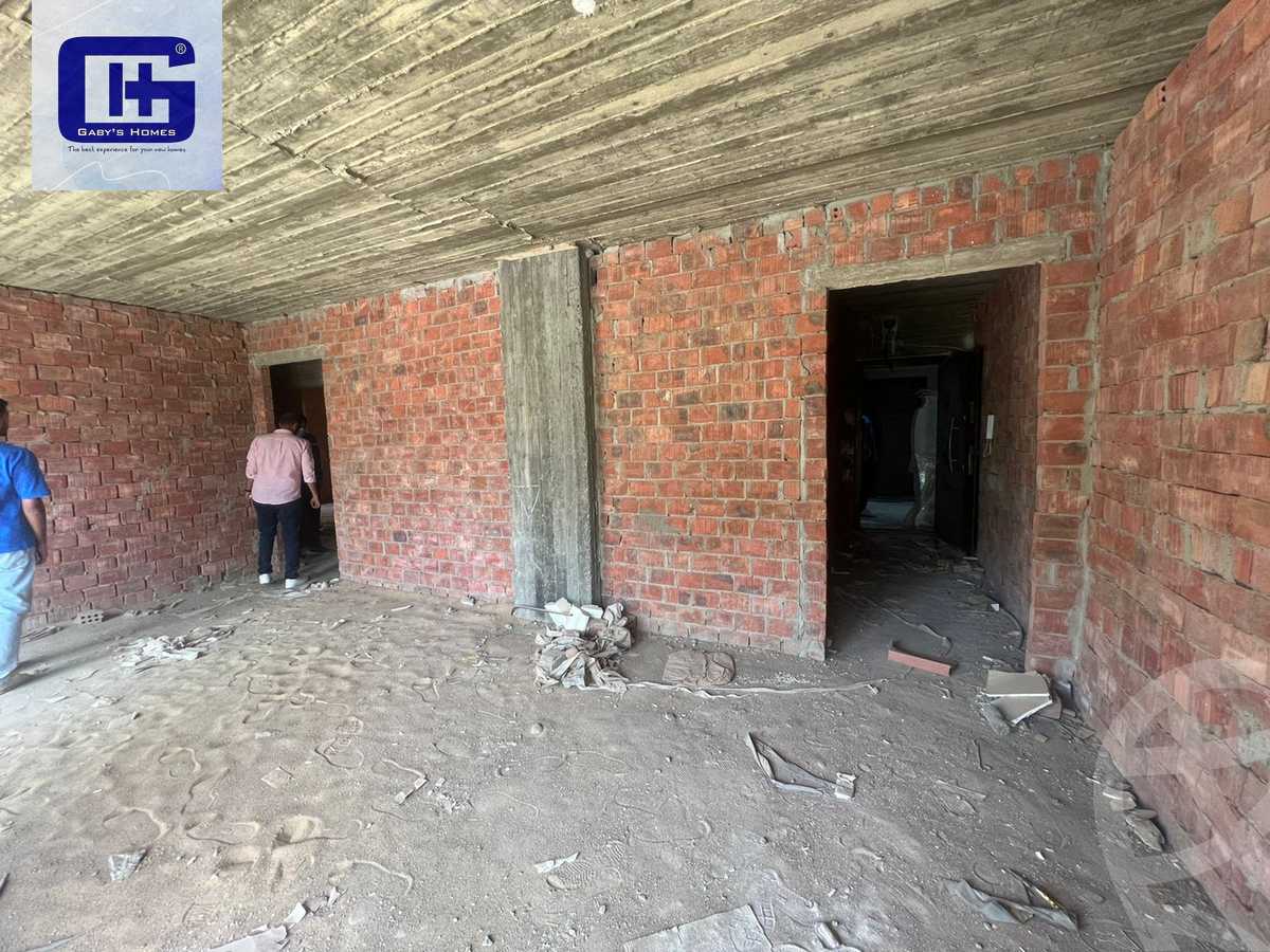 https://aqarmap.com.eg/ar/listing/6153166-for-sale-cairo-new-cairo-compounds-moon-valley
