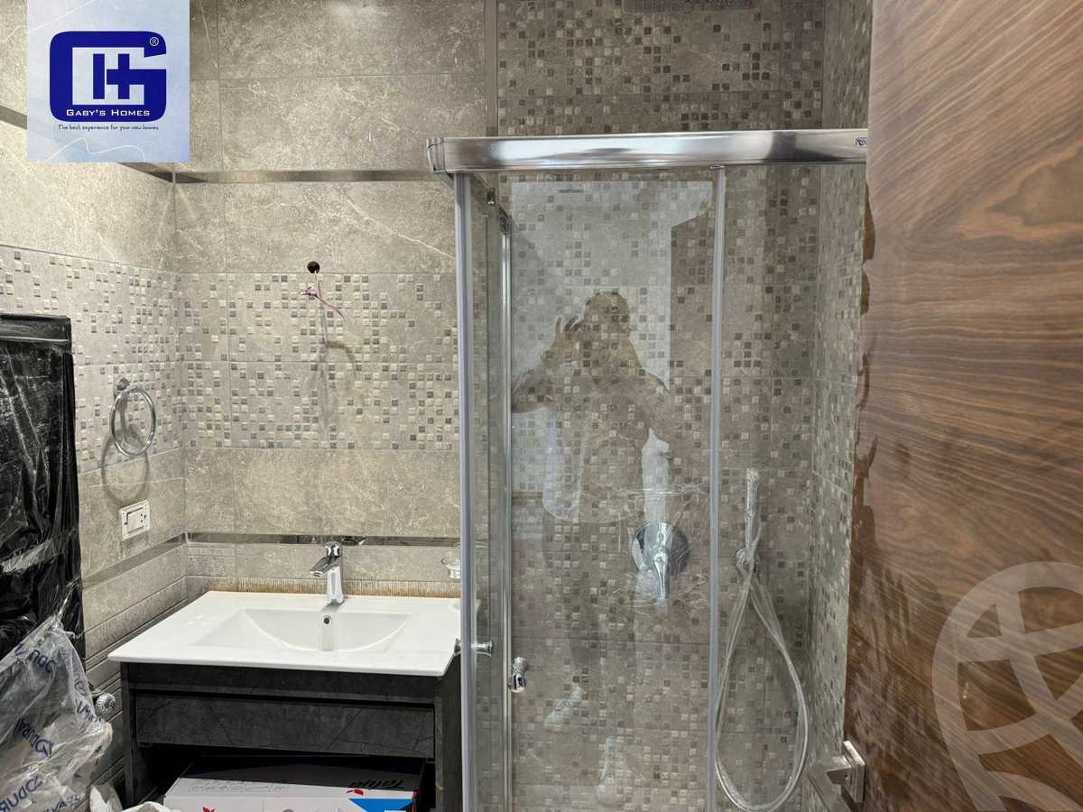 https://aqarmap.com.eg/en/listing/6326084-for-rent-cairo-new-cairo-compounds-lakeview-residence