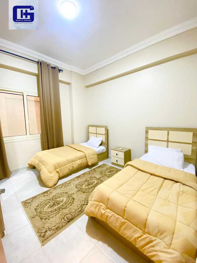 https://aqarmap.com.eg/ar/listing/6335654-for-rent-cairo-new-cairo-compounds-el-mostashareen-compound