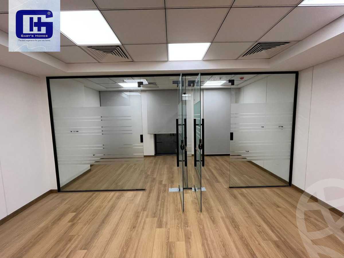 https://aqarmap.com.eg/ar/listing/6404445-for-rent-cairo-new-cairo-compounds-hyde-park-centre-ville-hyde-park
