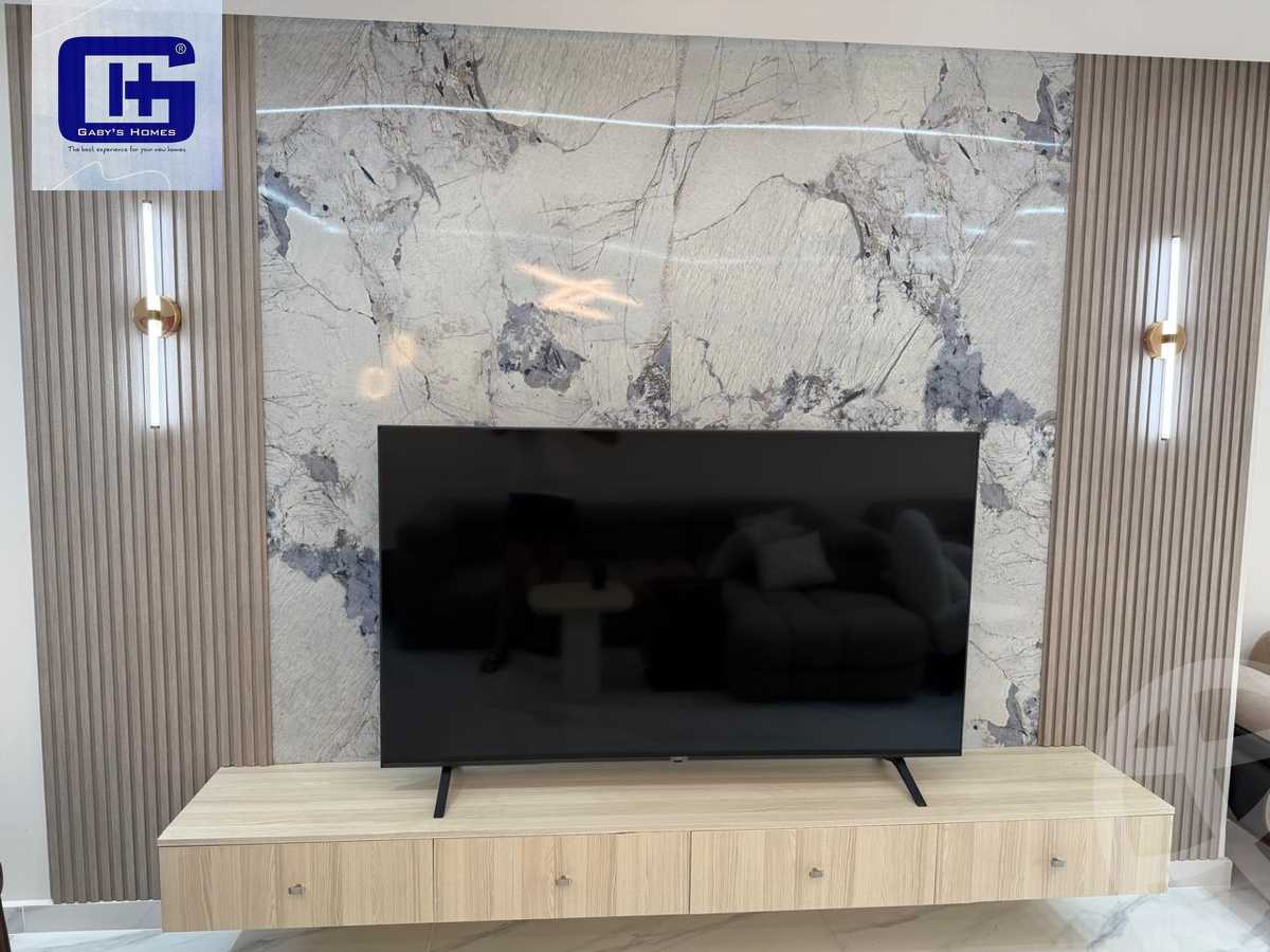 https://aqarmap.com.eg/ar/listing/6423625-for-sale-cairo-new-cairo-compounds-moon-valley