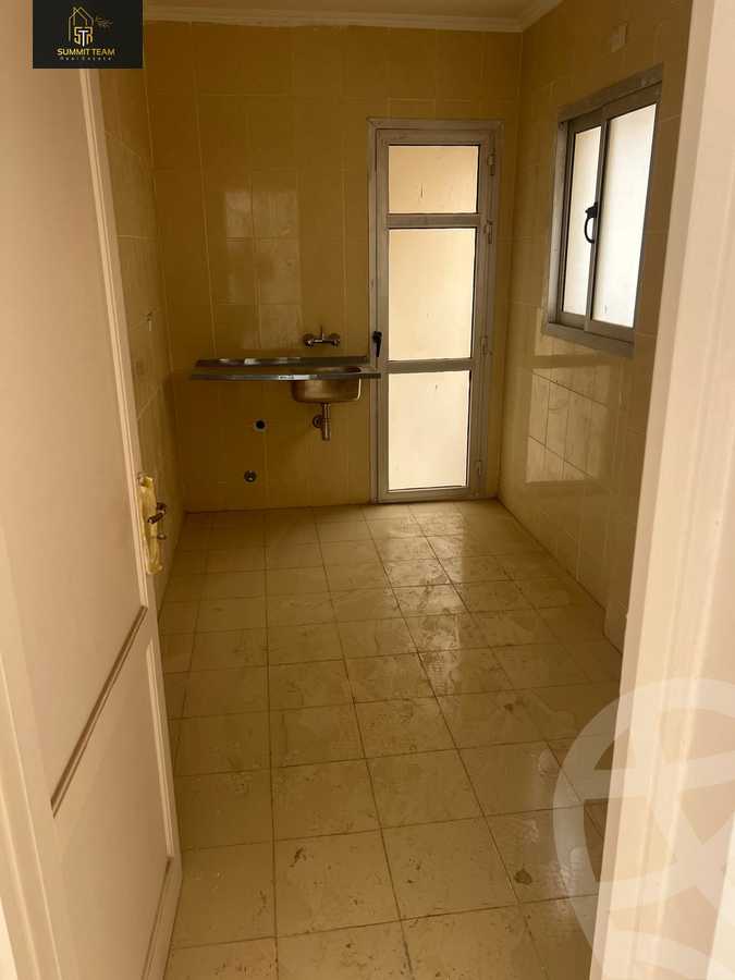 https://aqarmap.com.eg/ar/listing/5804747-for-sale-cairo-new-cairo-madinaty-eleventh-zone-buildings-group-112