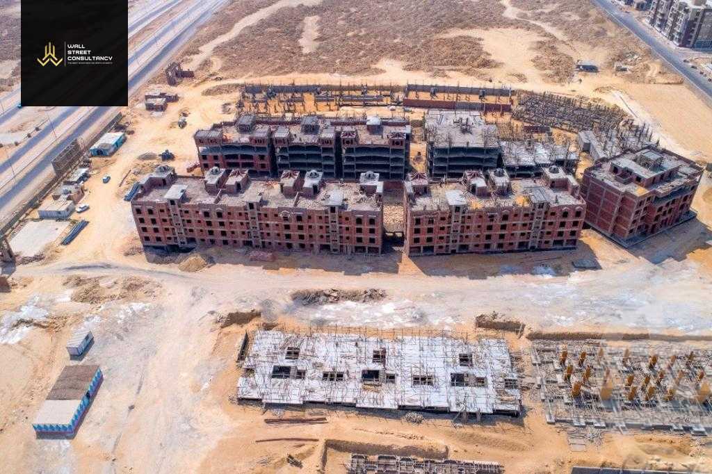 https://aqarmap.com.eg/en/listing/5826533-for-sale-cairo-new-cairo-compounds-rock-vera