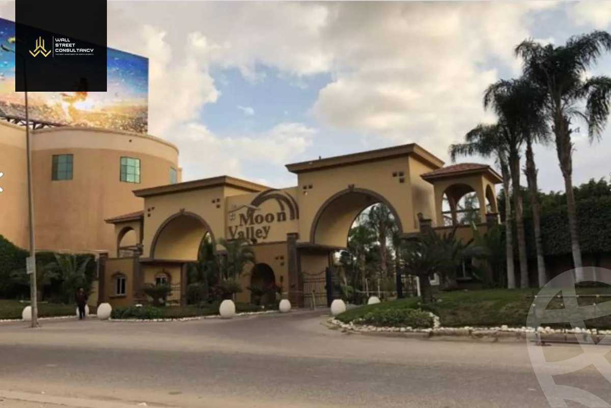 https://aqarmap.com.eg/en/listing/5509067-for-sale-cairo-new-cairo-compounds-moon-valley
