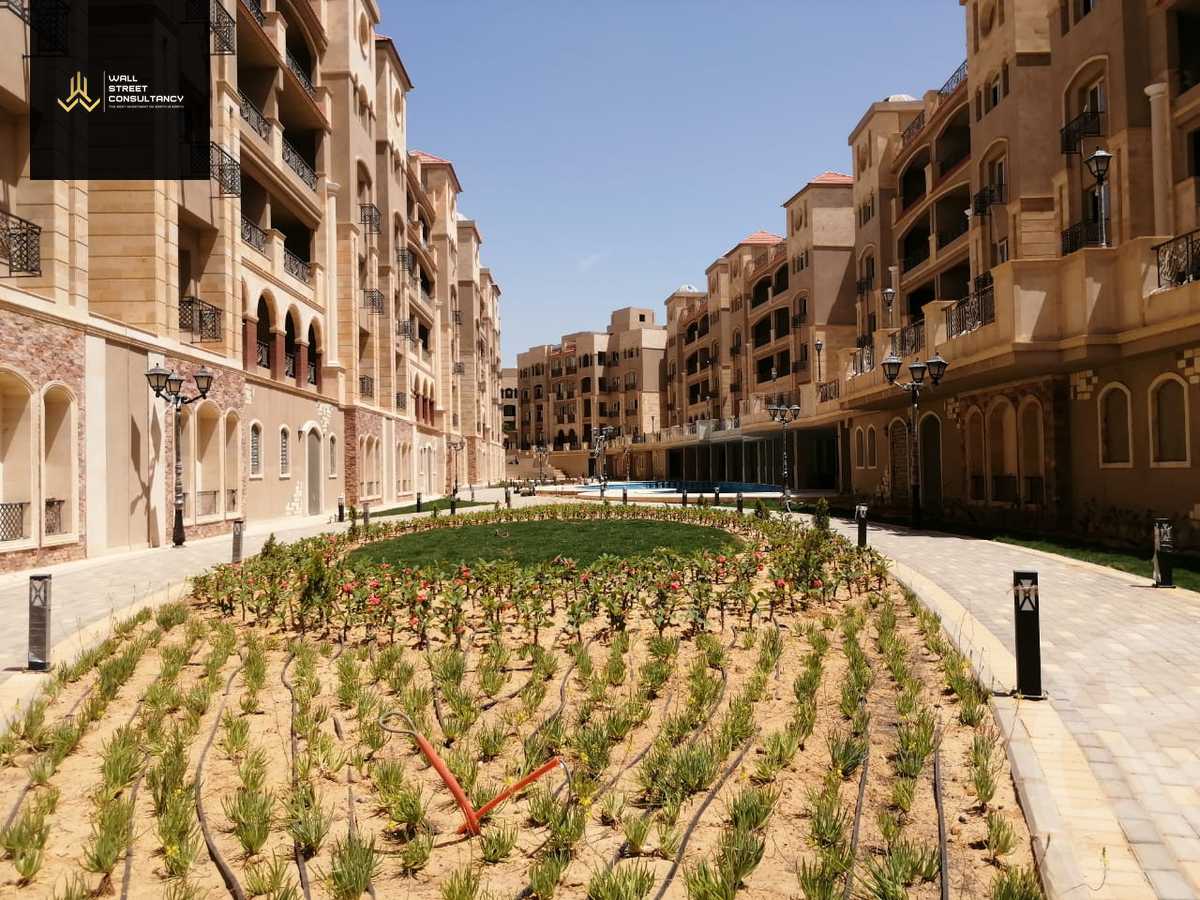 https://aqarmap.com.eg/en/listing/5512961-for-sale-cairo-new-cairo-compounds-rock-vera