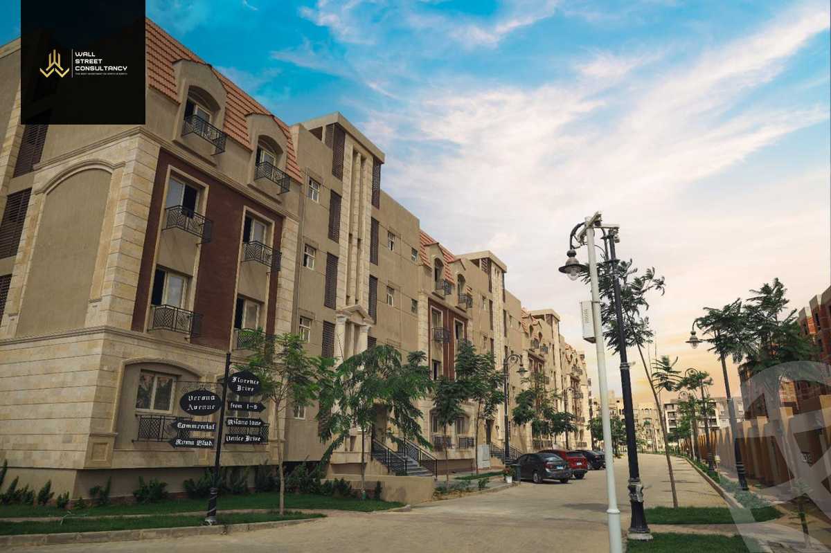 https://aqarmap.com.eg/en/listing/5507670-for-sale-cairo-new-cairo-compounds-rock-vera