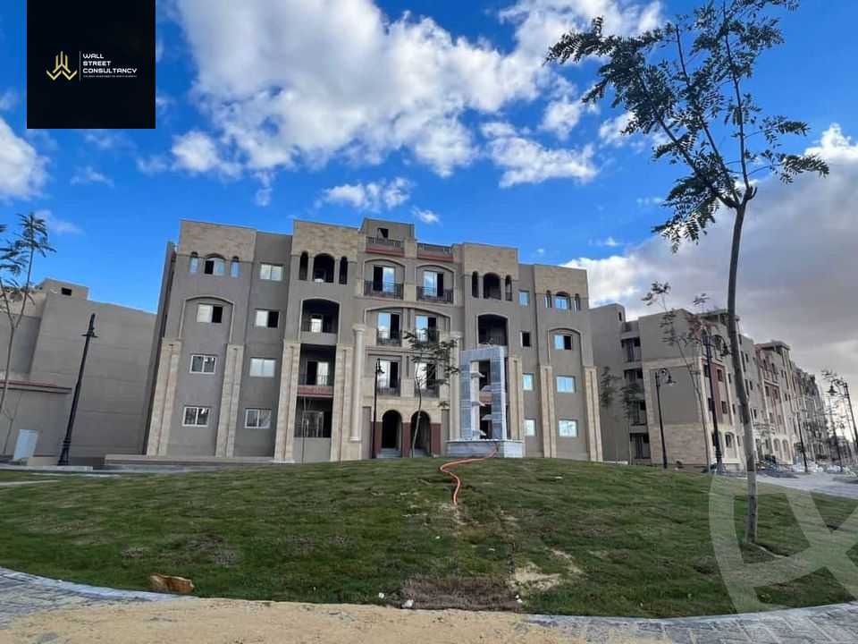 https://aqarmap.com.eg/en/listing/5508929-for-sale-cairo-new-cairo-compounds-rock-vera