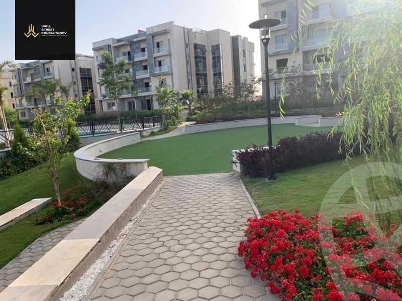 https://aqarmap.com.eg/en/listing/5509007-for-sale-cairo-new-cairo-compounds-moon-valley
