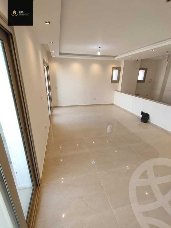 https://aqarmap.com.eg/en/listing/5509893-for-sale-cairo-new-cairo-compounds-galleria-moon-valley