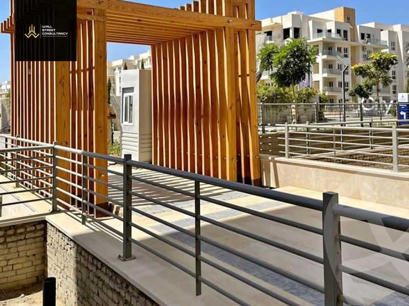https://aqarmap.com.eg/en/listing/5527792-for-sale-cairo-new-cairo-compounds-mwntn-fyw-y-syty-club-park-mountain-view-icity