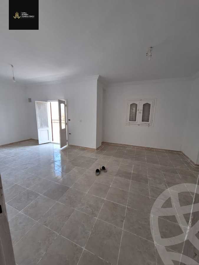 https://aqarmap.com.eg/ar/listing/6155858-for-sale-cairo-new-cairo-first-settlement-neighbourhood-7-el-shaheed-abdul-aziz-atef-st