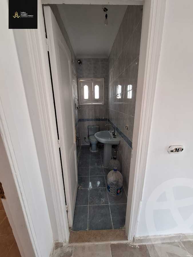 https://aqarmap.com.eg/ar/listing/6155858-for-sale-cairo-new-cairo-first-settlement-neighbourhood-7-el-shaheed-abdul-aziz-atef-st