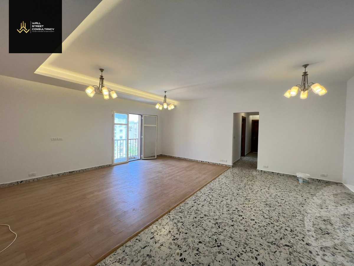 https://aqarmap.com.eg/ar/listing/6191343-for-rent-cairo-new-cairo-compounds-hyde-park-centre-ville-hyde-park