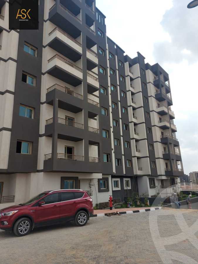 https://aqarmap.com.eg/ar/listing/3753287-for-sale-cairo-new-administrative-capital-r7-le-ciel