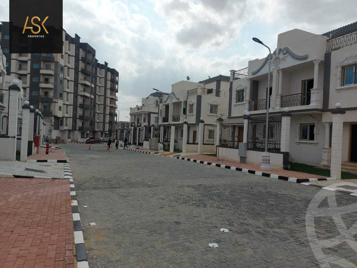 https://aqarmap.com.eg/ar/listing/3753287-for-sale-cairo-new-administrative-capital-r7-le-ciel