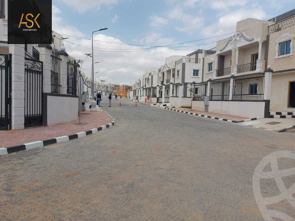 https://aqarmap.com.eg/ar/listing/3753287-for-sale-cairo-new-administrative-capital-r7-le-ciel