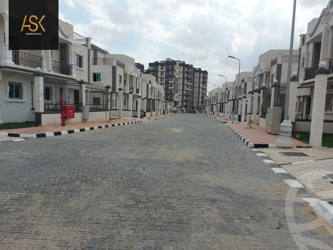 https://aqarmap.com.eg/ar/listing/3753287-for-sale-cairo-new-administrative-capital-r7-le-ciel