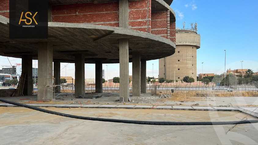 https://aqarmap.com.eg/en/listing/3799953-for-sale-cairo-new-cairo-compounds-revolve-mall-eight-developments