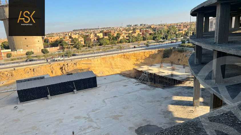 https://aqarmap.com.eg/en/listing/3799953-for-sale-cairo-new-cairo-compounds-revolve-mall-eight-developments