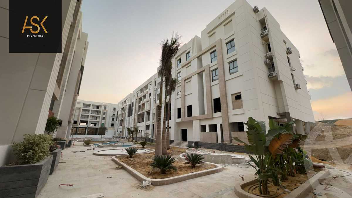 https://aqarmap.com.eg/ar/listing/4747979-for-sale-cairo-heliopolis-compounds-kmbwnd-flwry-shyrtwn-bnyn-llttwyr