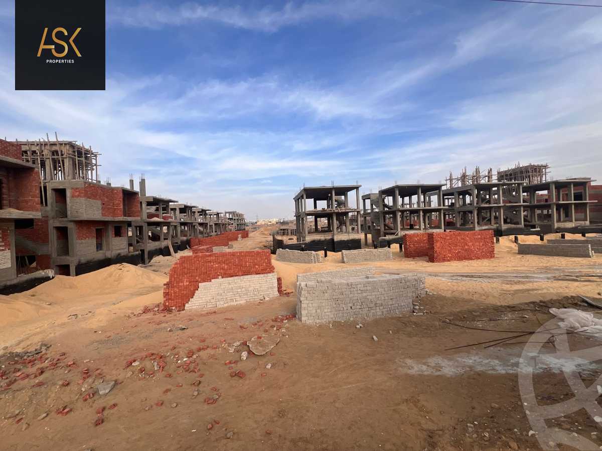 https://aqarmap.com.eg/ar/listing/5597704-for-sale-cairo-el-sheikh-zayed-city-lshykh-zyd-ljdyd-zayed-greens-2-compound-location-development