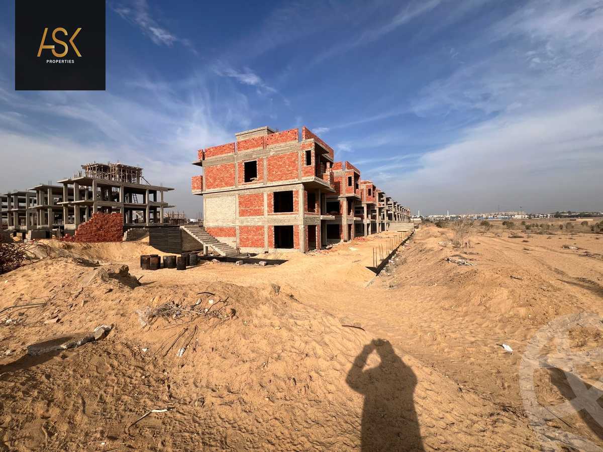 https://aqarmap.com.eg/ar/listing/5597704-for-sale-cairo-el-sheikh-zayed-city-lshykh-zyd-ljdyd-zayed-greens-2-compound-location-development