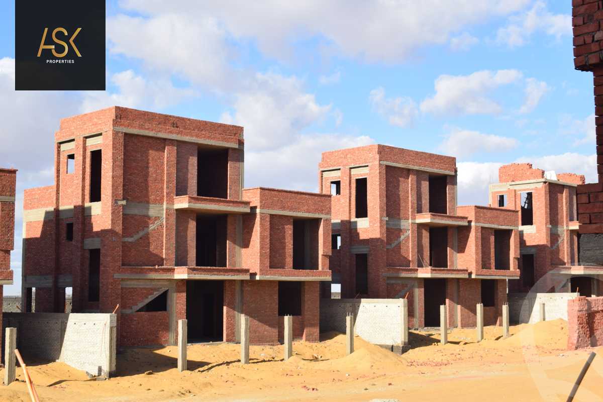 https://aqarmap.com.eg/ar/listing/5618937-for-sale-cairo-el-sheikh-zayed-city-compounds