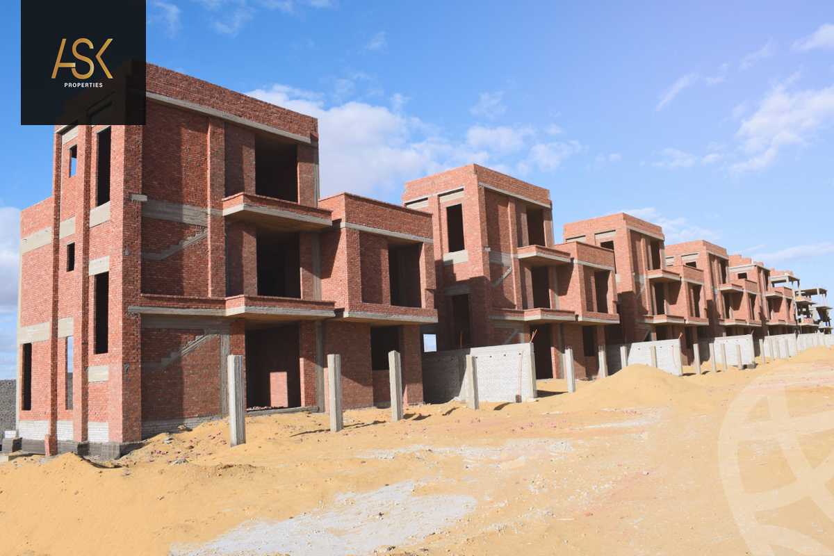 https://aqarmap.com.eg/ar/listing/5618937-for-sale-cairo-el-sheikh-zayed-city-compounds