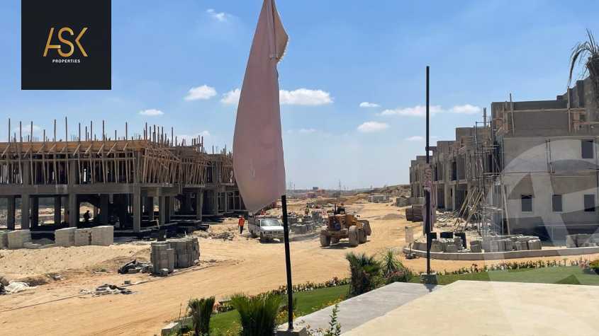 https://aqarmap.com.eg/en/listing/5818352-for-sale-cairo-el-sheikh-zayed-city-lshykh-zyd-ljdyd-v-levels-compound-dunes