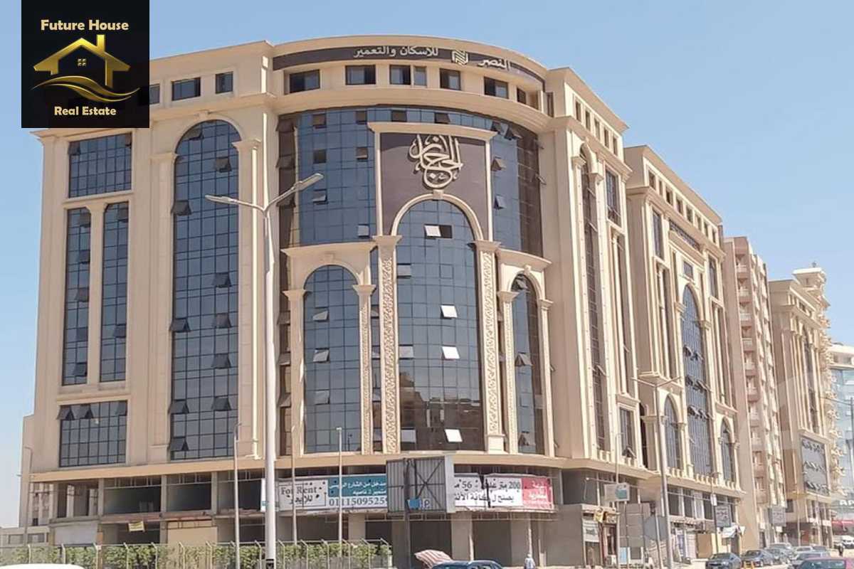 https://aqarmap.com.eg/ar/listing/5665990-for-rent-cairo-new-cairo-compounds-la-mirada-plaza-mall-grand-plaza