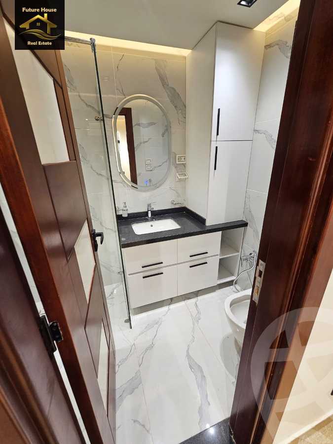 https://aqarmap.com.eg/ar/listing/5714594-for-rent-cairo-el-maadi-compounds-rayhanah-plaza